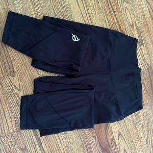 The Alaniah III Sleek Legging